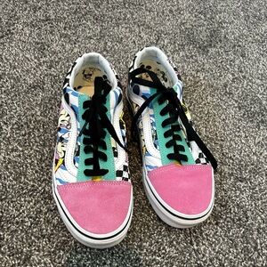 Size 7.5 Woman / 6 Men VANS Disney x Old Skool 80s Mickey